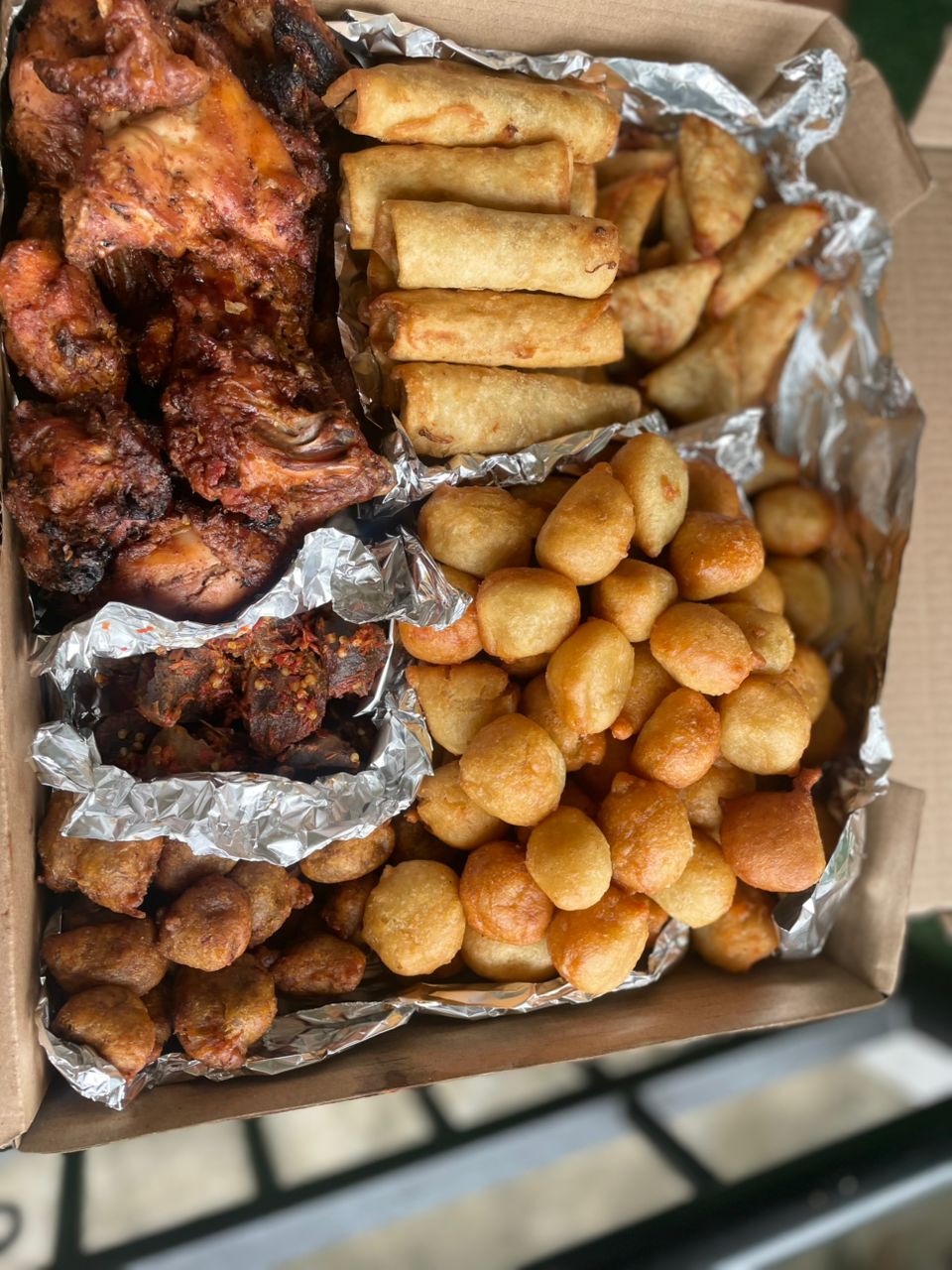 Platter for 15 with chicken ,corndog and gizzard