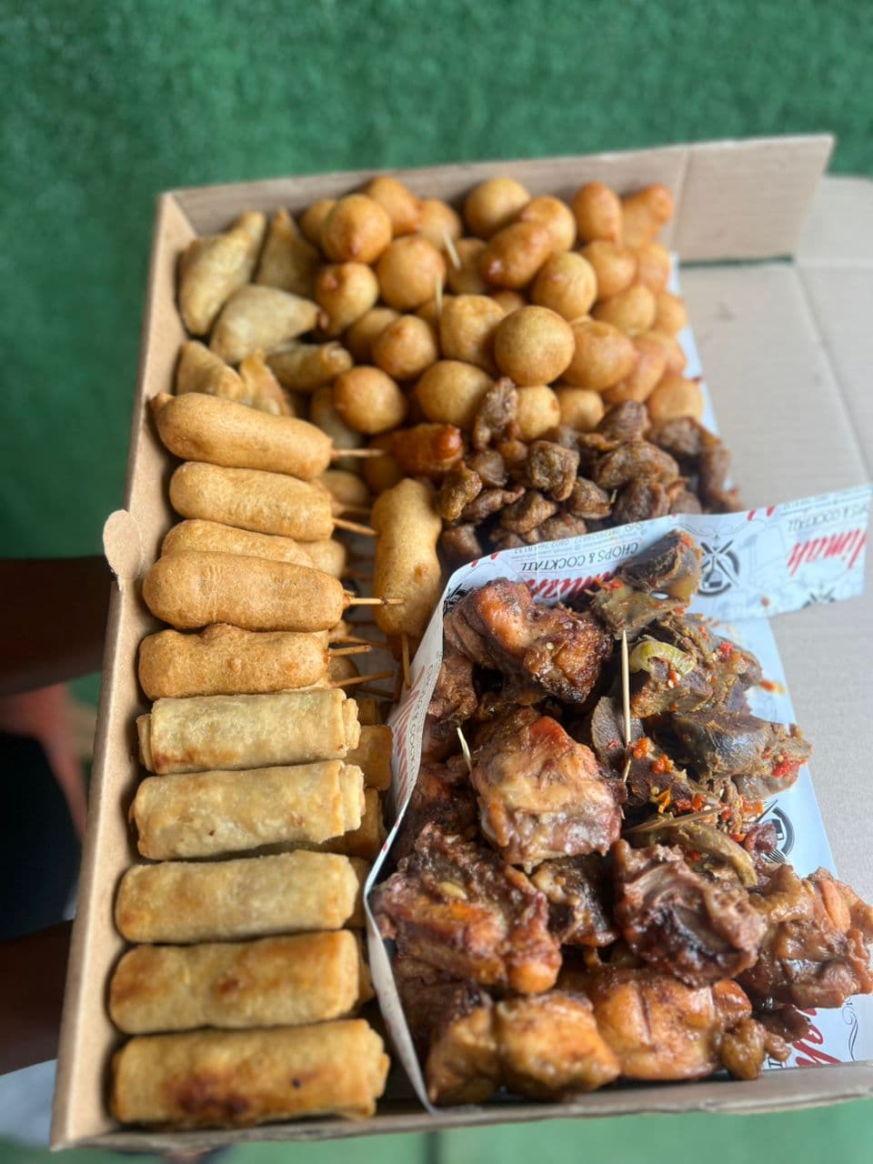 Platter for 15 with chicken ,corndog,gizzard and moneybag